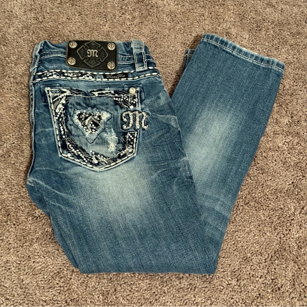 Miss Me Signature Cropped Jeans